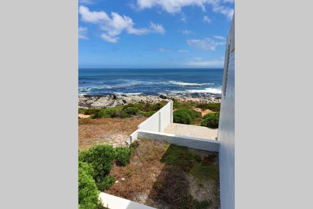 Shimmering Sea Cottage De Kelders Bagian luar foto